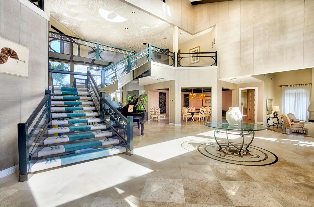 На продажу: $5,500,000 (5 спален, 9 ванн, 9282 Квадратных фут)