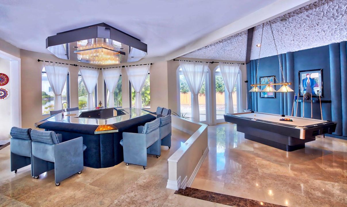 На продажу: $5,500,000 (5 спален, 9 ванн, 9282 Квадратных фут)