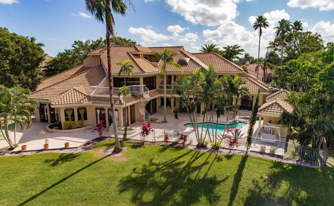 На продажу: $5,500,000 (5 спален, 9 ванн, 9282 Квадратных фут)