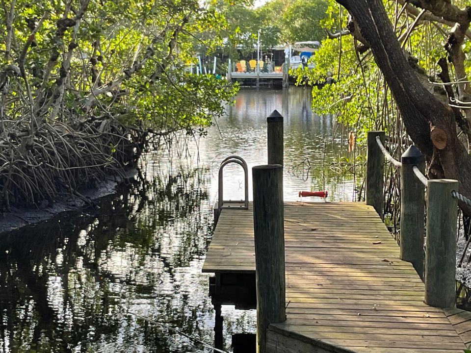 En Venta: $1,229,000 (3 camas, 2 baños, 1889 Pies cuadrados)