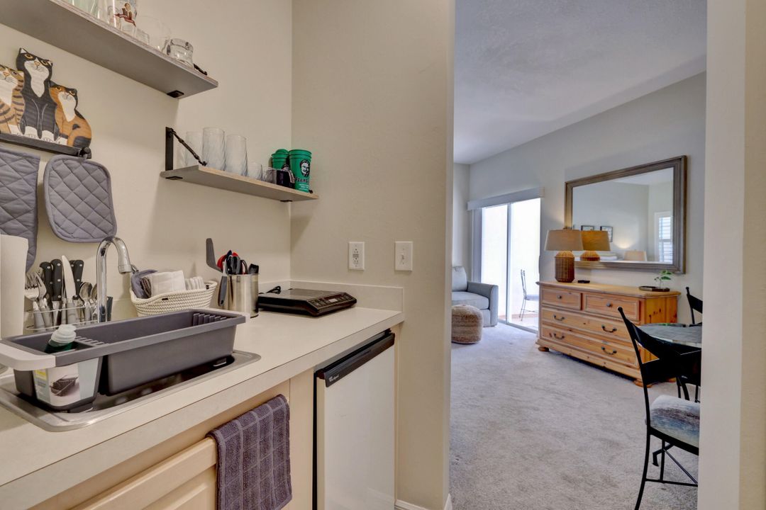 For Rent: $1,295 (1 beds, 1 baths, 400 Square Feet)