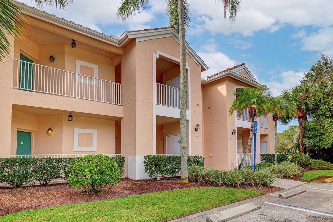 For Rent: $1,295 (1 beds, 1 baths, 400 Square Feet)