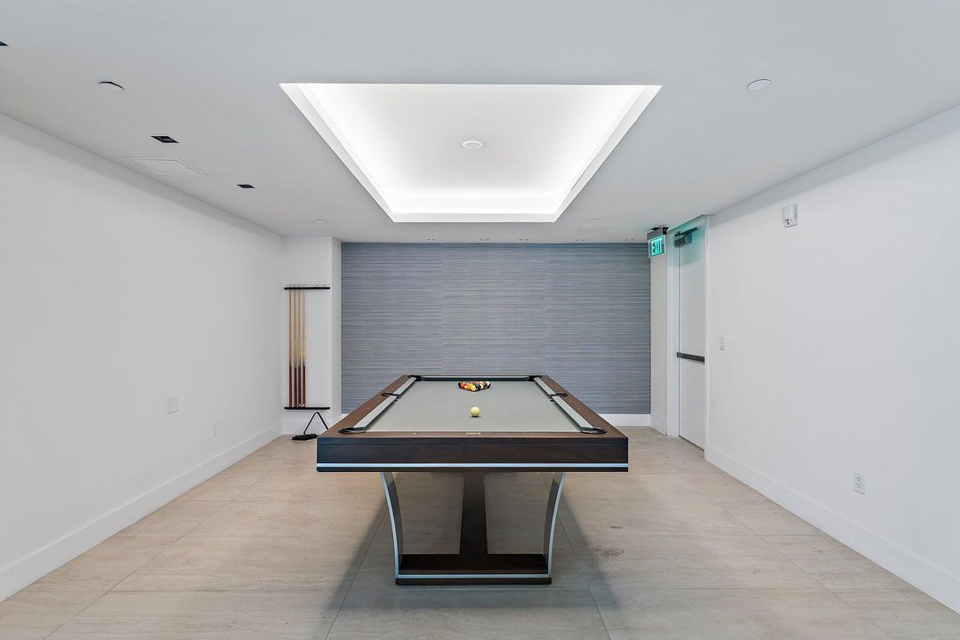 For Rent: $15,000 (2 beds, 2 baths, 1465 Square Feet)