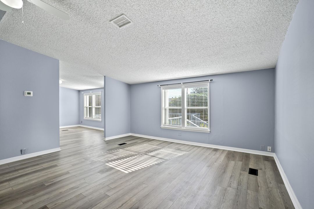 待售: $320,000 (3 贝兹, 2 浴室, 1848 平方英尺)