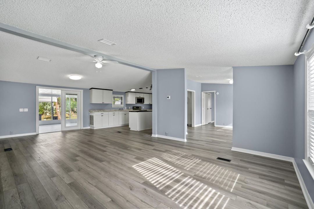 待售: $320,000 (3 贝兹, 2 浴室, 1848 平方英尺)