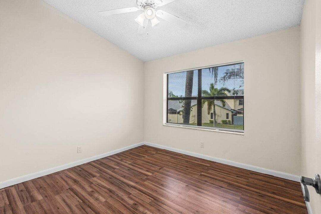 For Rent: $2,750 (3 beds, 2 baths, 1432 Square Feet)