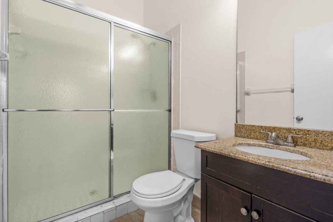 For Rent: $2,750 (3 beds, 2 baths, 1432 Square Feet)