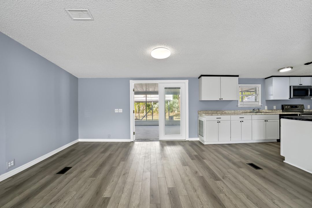 待售: $320,000 (3 贝兹, 2 浴室, 1848 平方英尺)