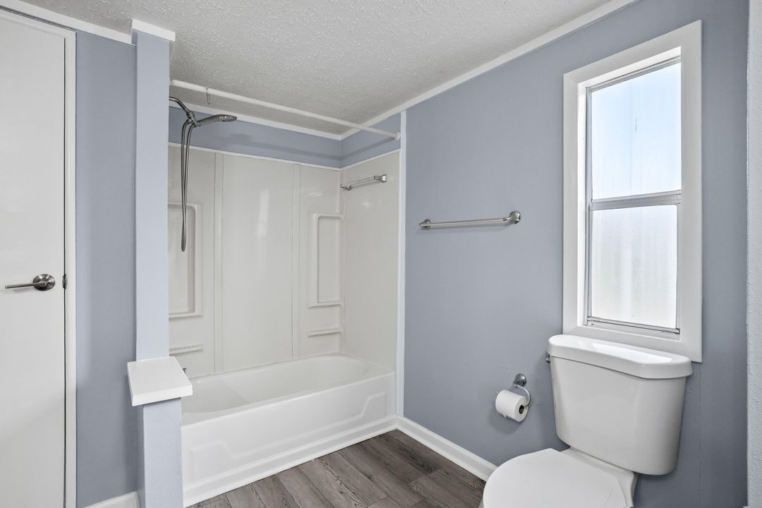 待售: $320,000 (3 贝兹, 2 浴室, 1848 平方英尺)