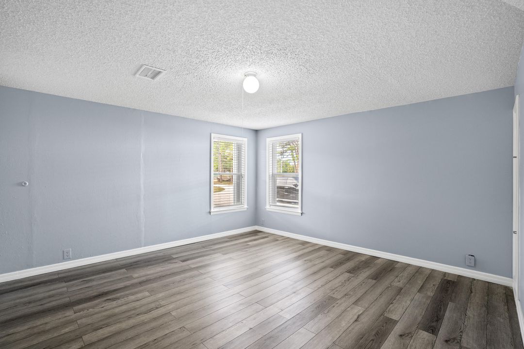 待售: $320,000 (3 贝兹, 2 浴室, 1848 平方英尺)