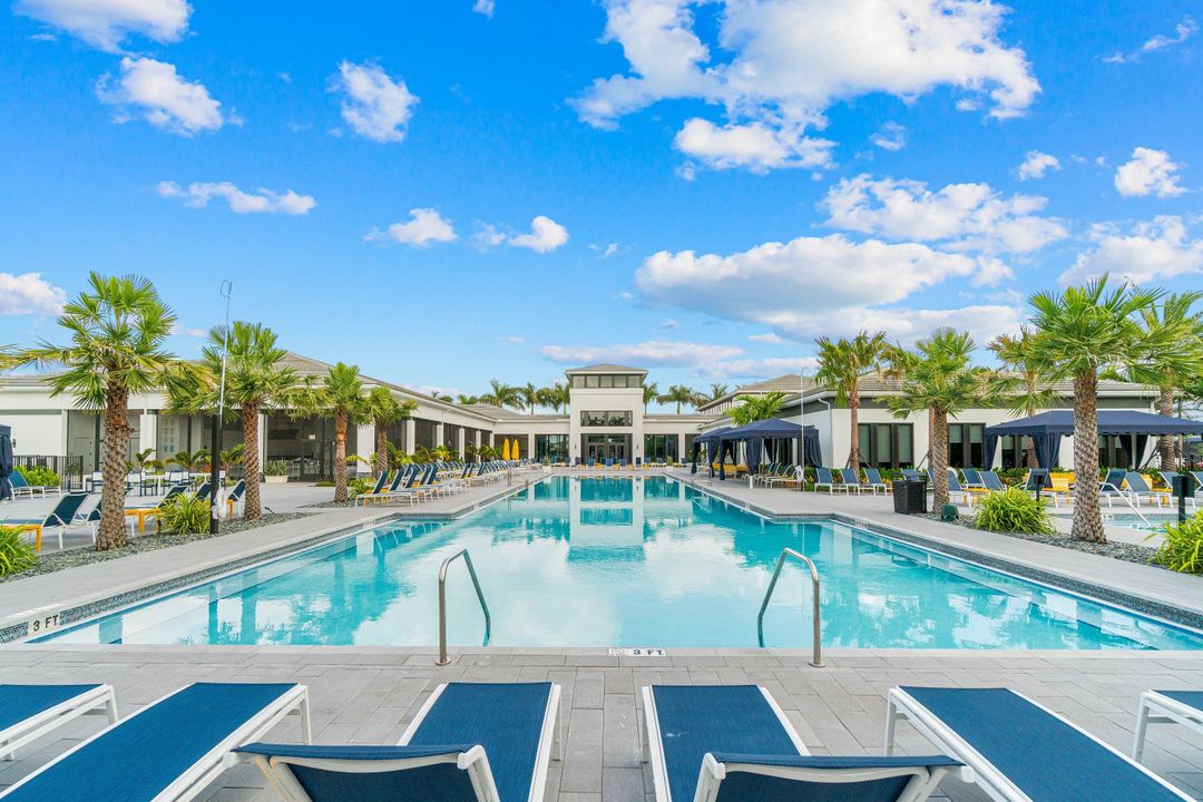 For Sale: $1,379,999 (4 beds, 3 baths, 2318 Square Feet)