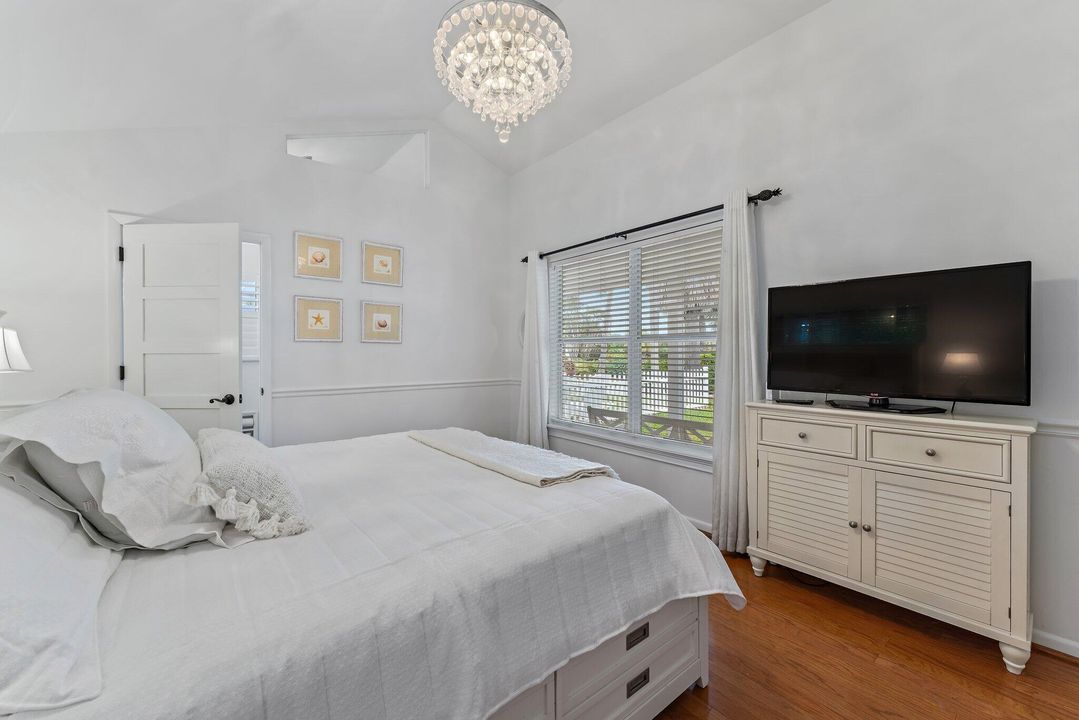 For Rent: $10,000 (4 beds, 3 baths, 2233 Square Feet)