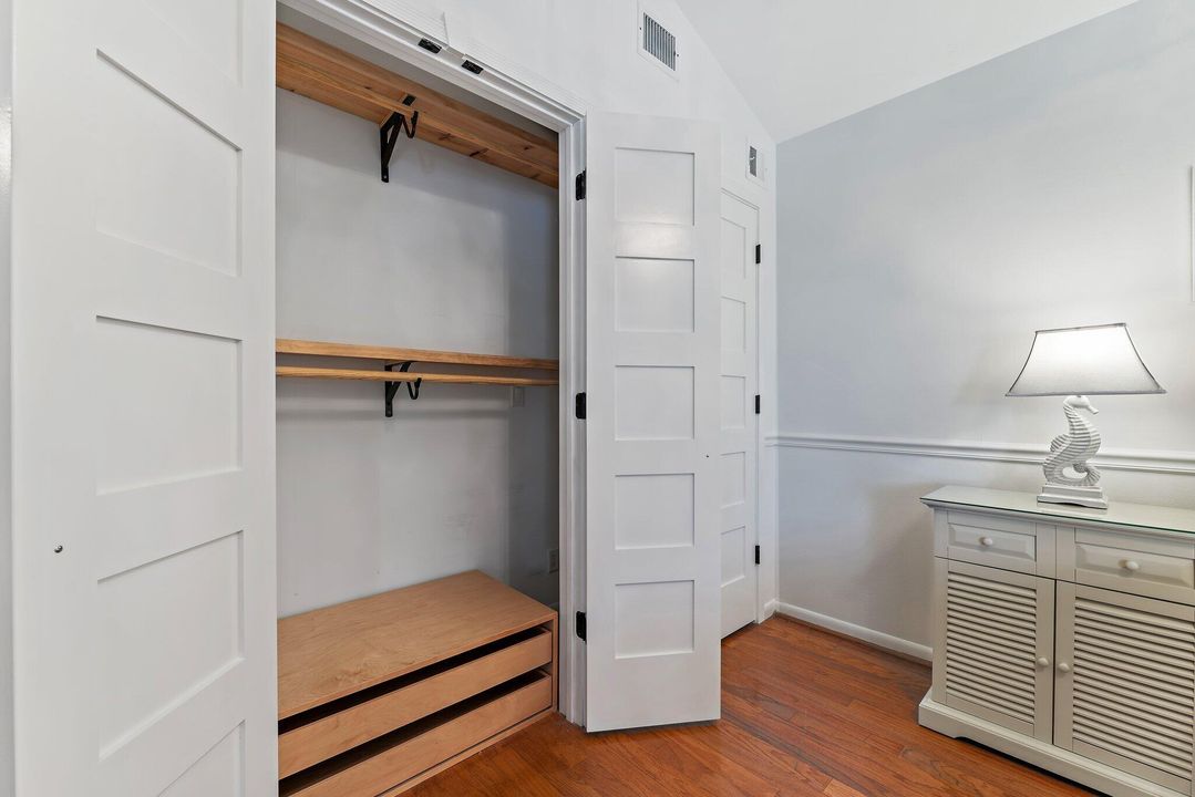 For Rent: $10,000 (4 beds, 3 baths, 2233 Square Feet)