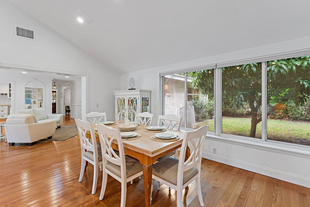 For Rent: $10,000 (4 beds, 3 baths, 2233 Square Feet)