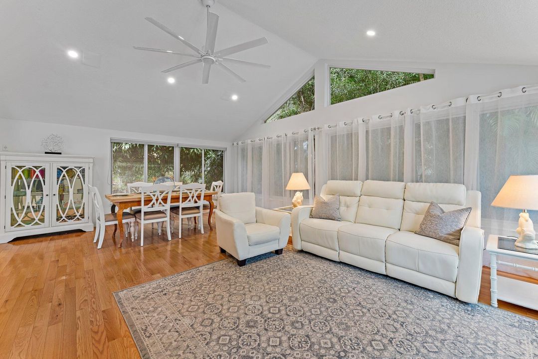 For Rent: $10,000 (4 beds, 3 baths, 2233 Square Feet)