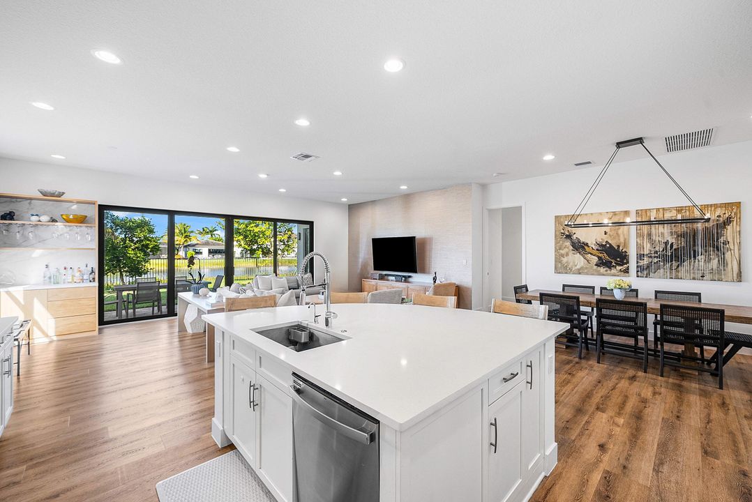 For Sale: $1,379,999 (4 beds, 3 baths, 2318 Square Feet)