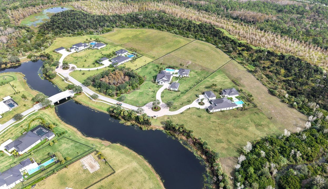 На продажу: $7,299,999 (5 спален, 7 ванн, 5481 Квадратных фут)