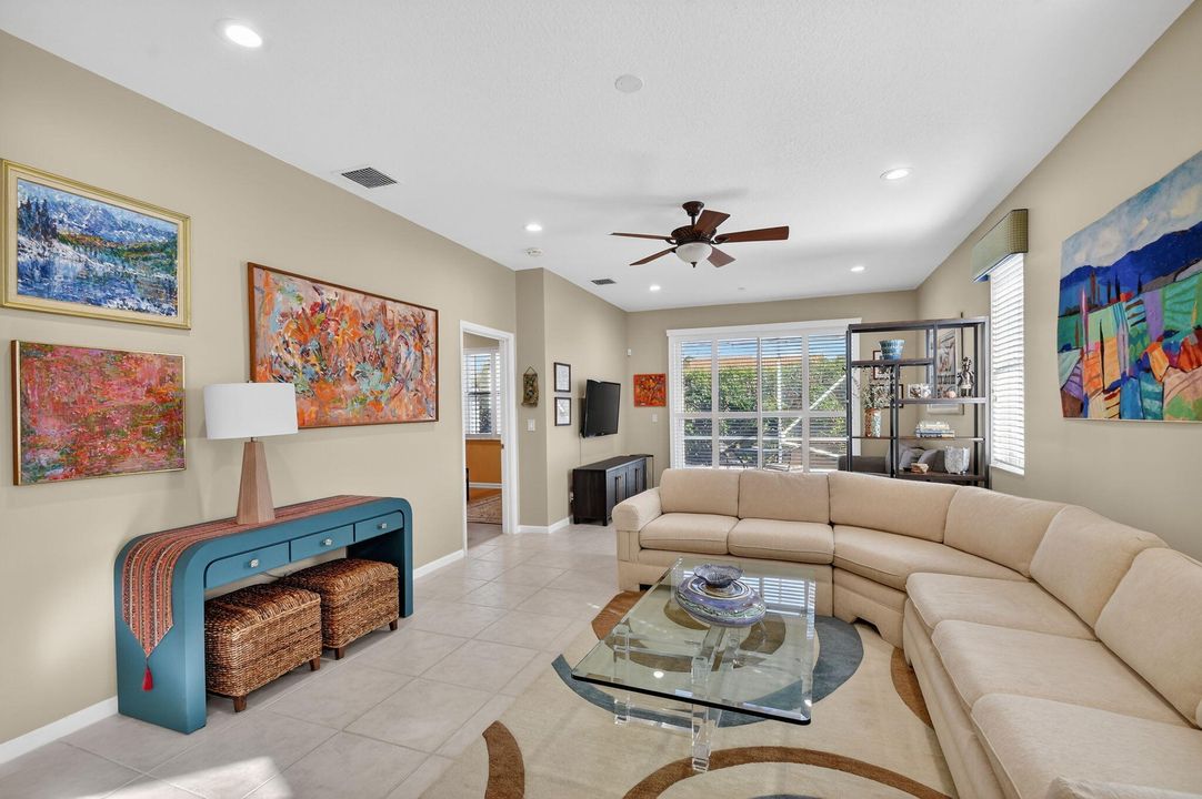 For Sale: $425,000 (3 beds, 2 baths, 1668 Square Feet)