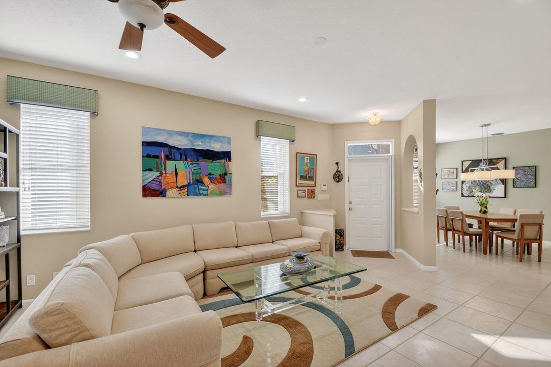 For Sale: $425,000 (3 beds, 2 baths, 1668 Square Feet)