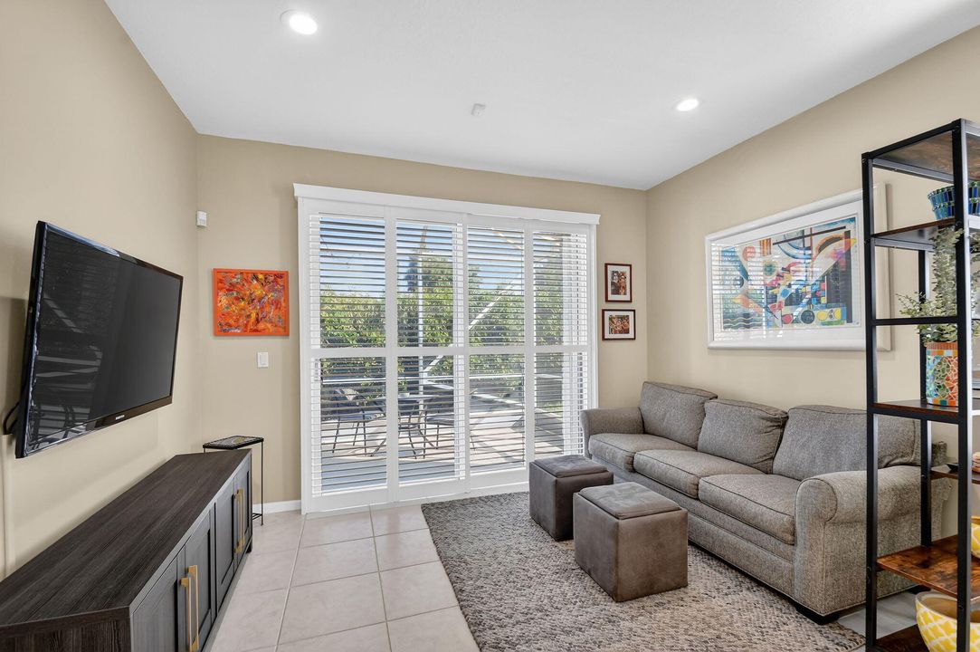 For Sale: $425,000 (3 beds, 2 baths, 1668 Square Feet)