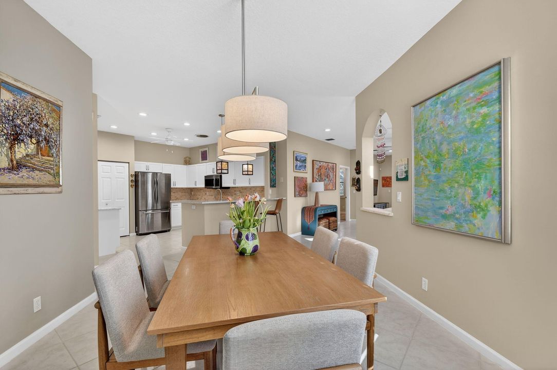 For Sale: $425,000 (3 beds, 2 baths, 1668 Square Feet)