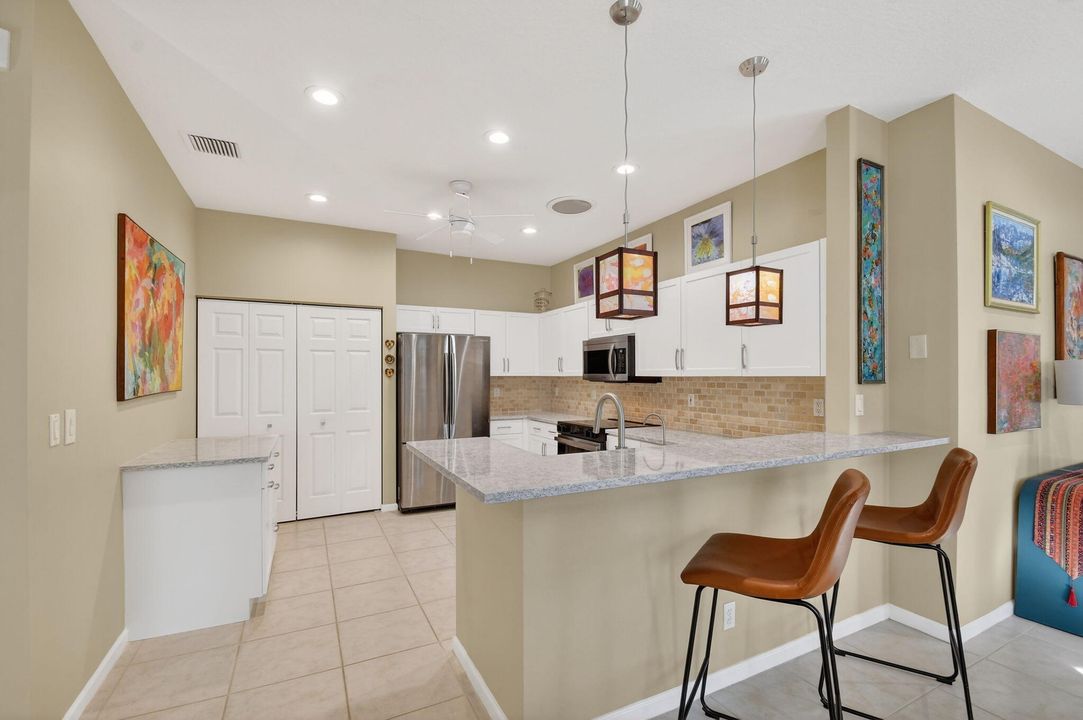 For Sale: $425,000 (3 beds, 2 baths, 1668 Square Feet)