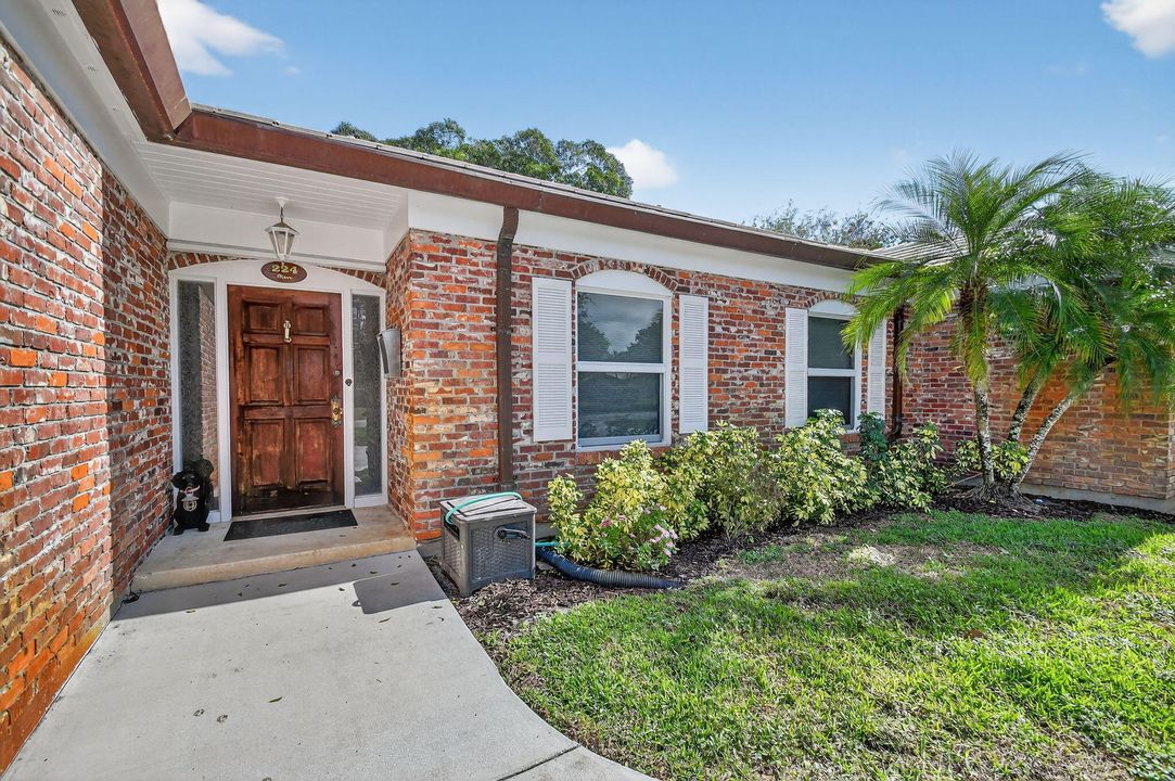 待售: $799,900 (4 贝兹, 2 浴室, 2146 平方英尺)