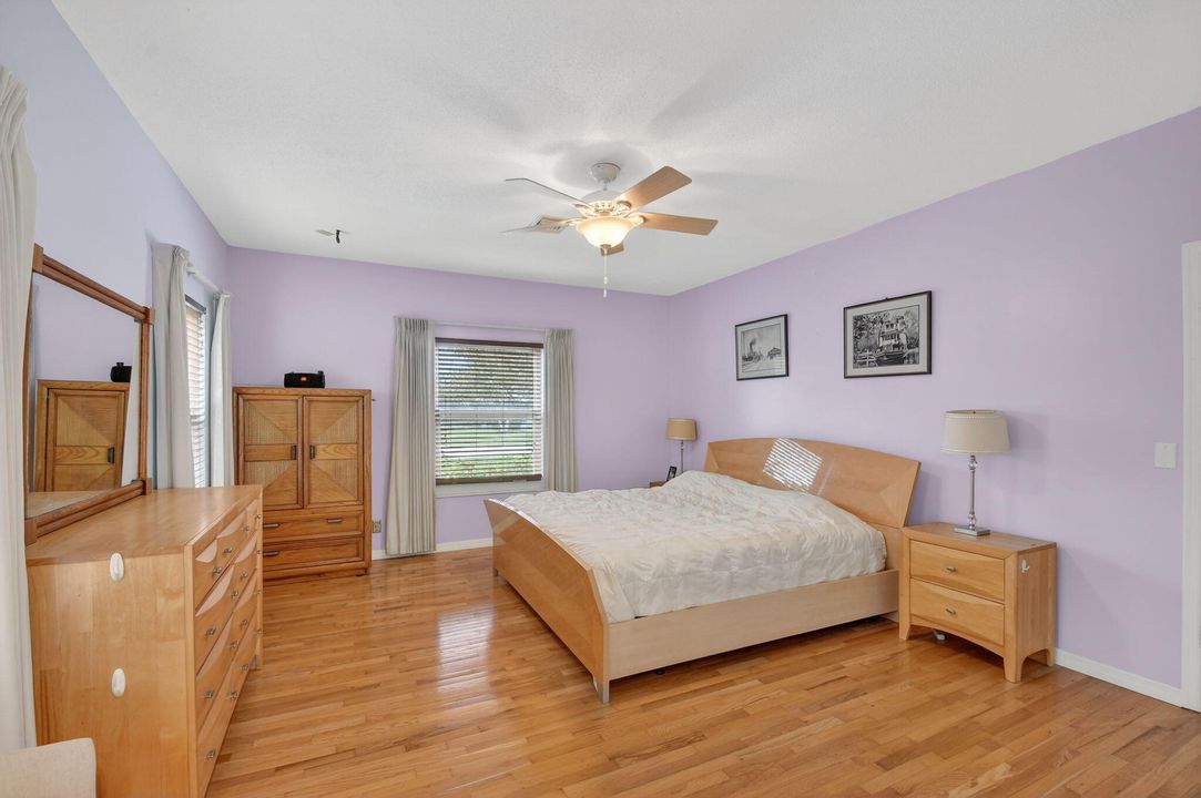 待售: $799,900 (4 贝兹, 2 浴室, 2146 平方英尺)