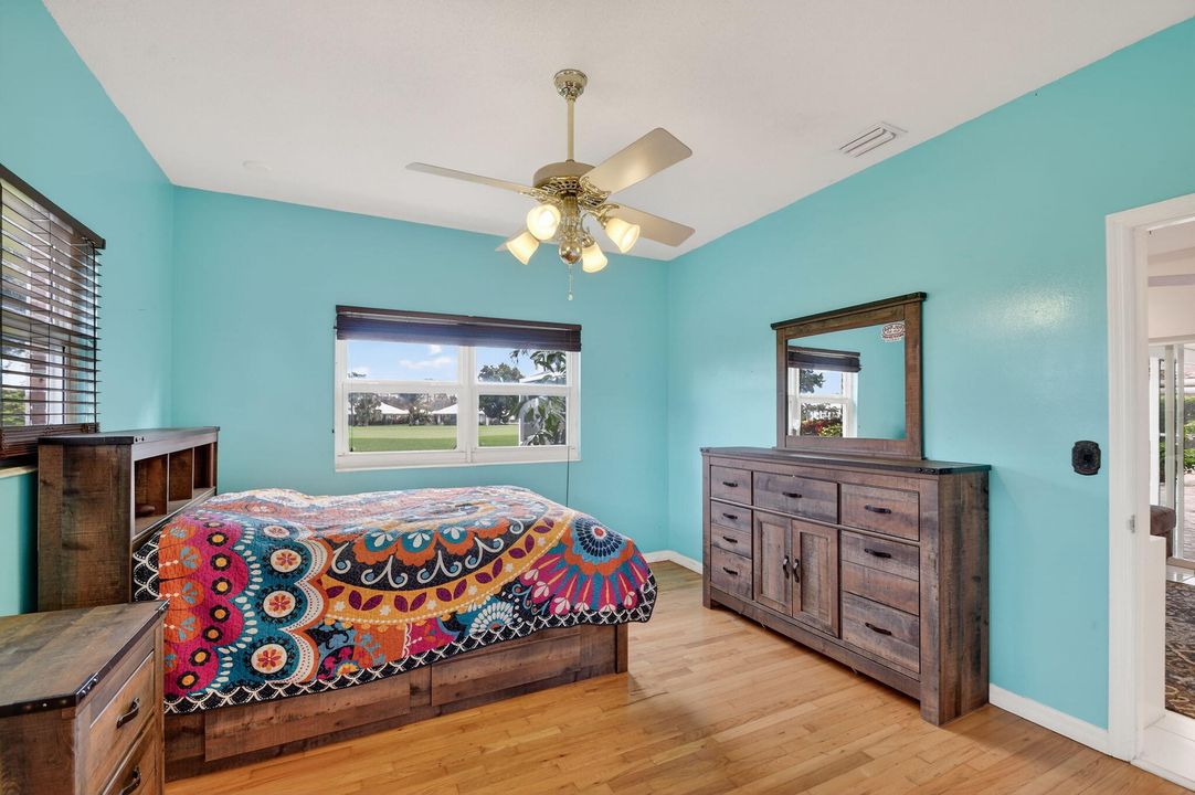 待售: $799,900 (4 贝兹, 2 浴室, 2146 平方英尺)