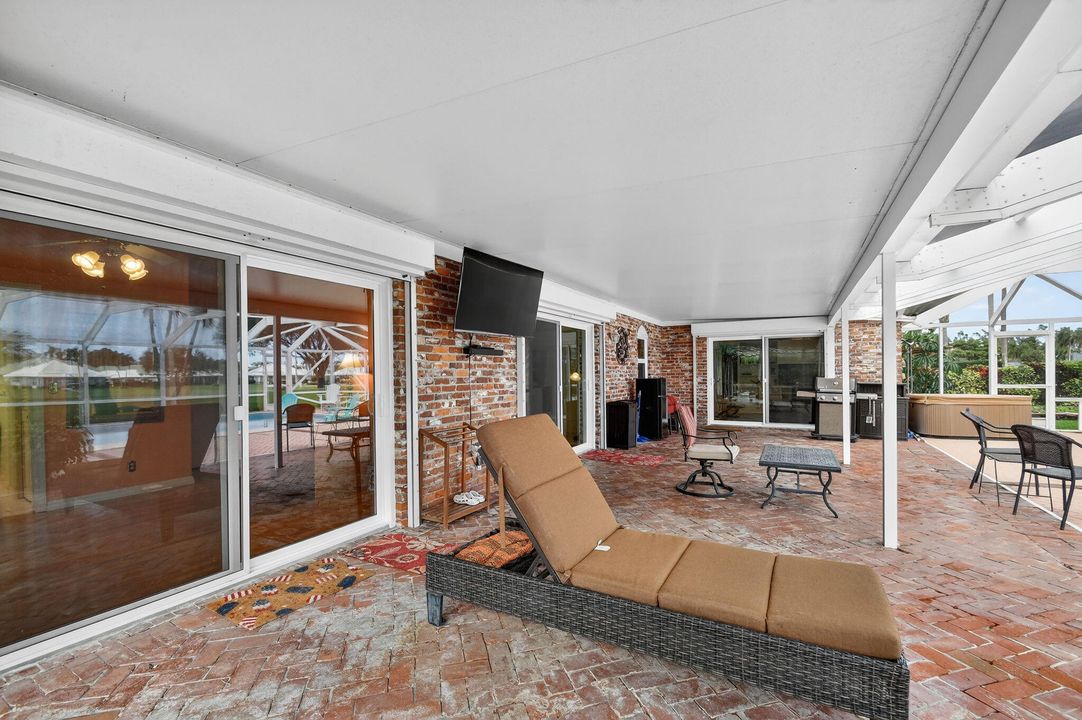 待售: $799,900 (4 贝兹, 2 浴室, 2146 平方英尺)