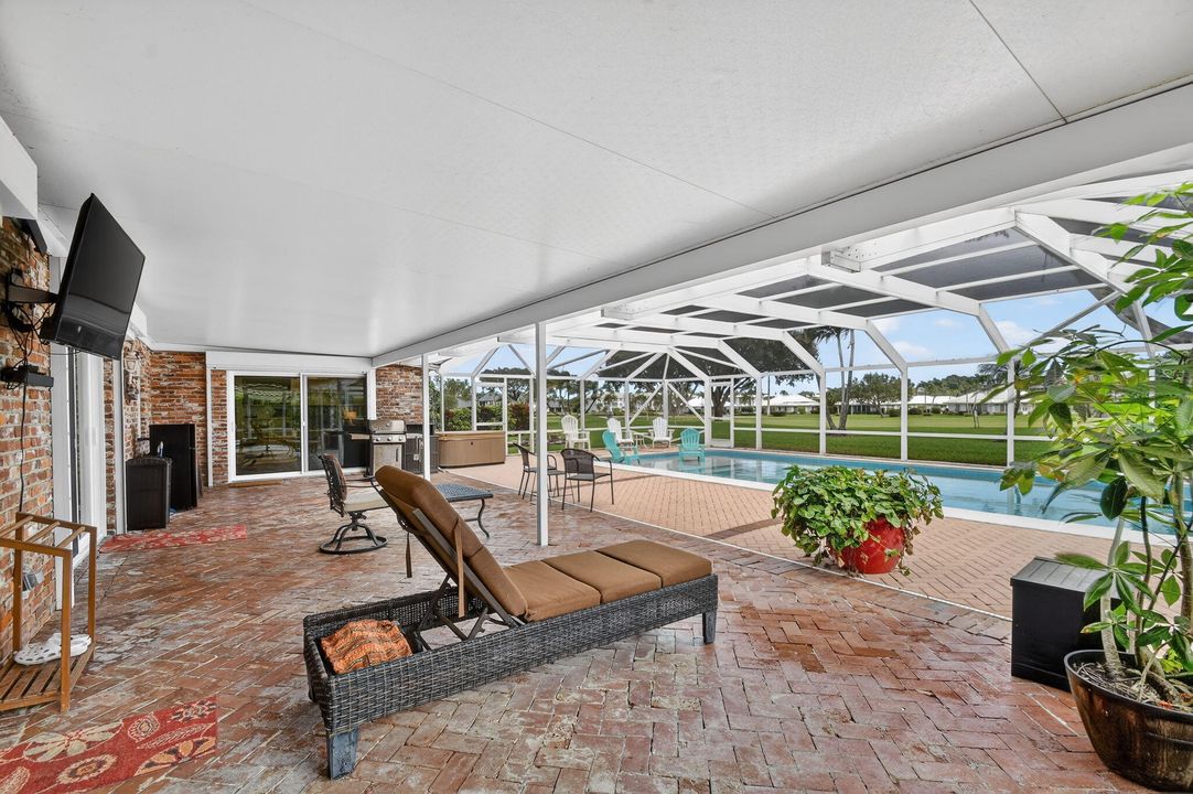 待售: $799,900 (4 贝兹, 2 浴室, 2146 平方英尺)