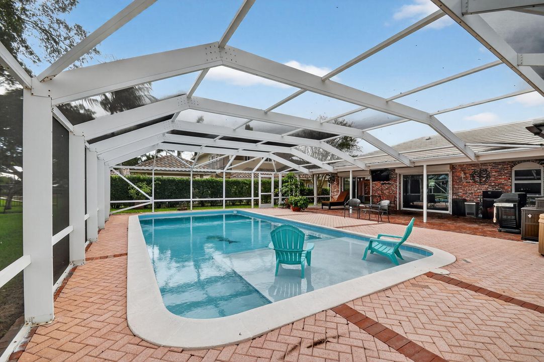 待售: $799,900 (4 贝兹, 2 浴室, 2146 平方英尺)