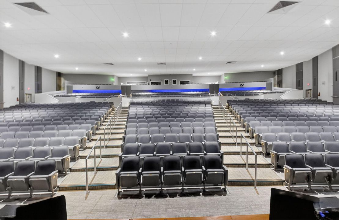 待售: $115,000 (1 贝兹, 1 浴室, 738 平方英尺)