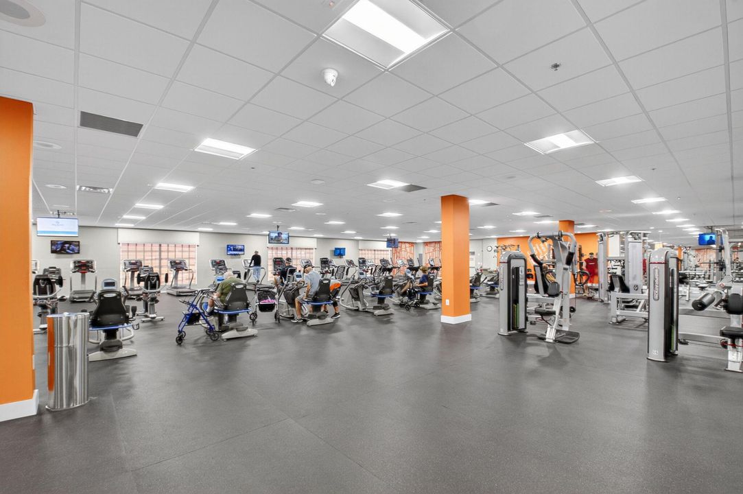 待售: $115,000 (1 贝兹, 1 浴室, 738 平方英尺)