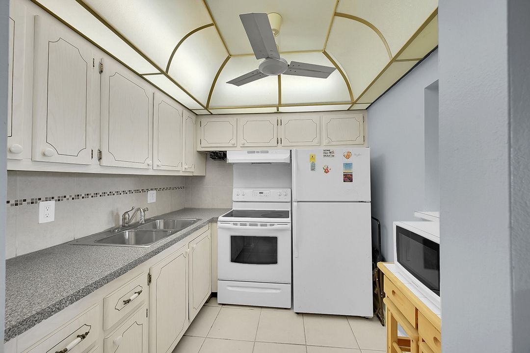 For Rent: $1,700 (1 beds, 1 baths, 593 Square Feet)