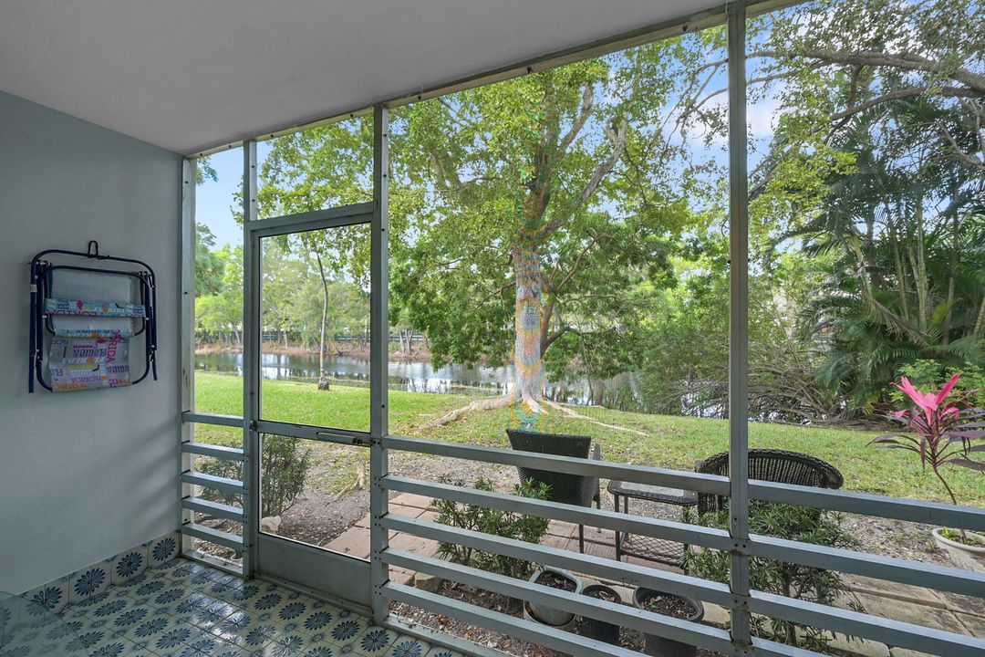 For Rent: $1,700 (1 beds, 1 baths, 593 Square Feet)