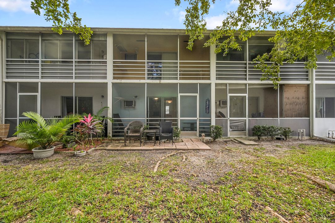 For Rent: $1,700 (1 beds, 1 baths, 593 Square Feet)