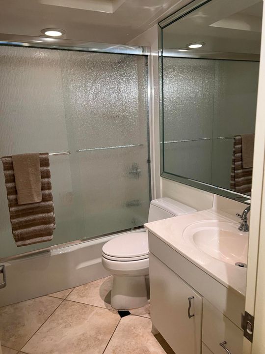 На продажу: $439,888 (2 спален, 2 ванн, 1064 Квадратных фут)