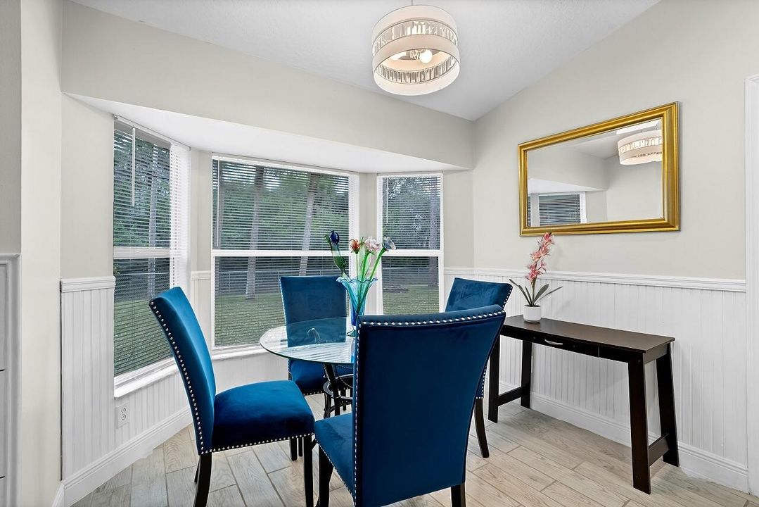 En Venta: $362,900 (3 camas, 2 baños, 1417 Pies cuadrados)