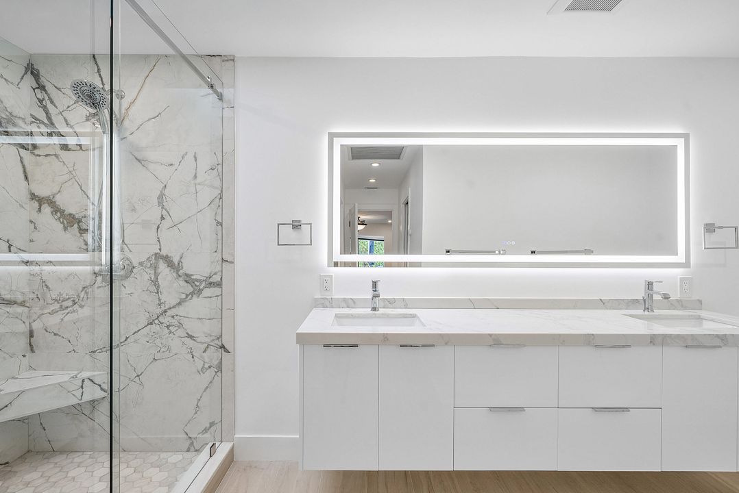 На продажу: $1,995,000 (3 спален, 2 ванн, 2450 Квадратных фут)