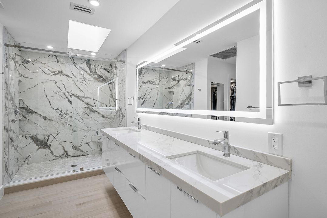 На продажу: $1,995,000 (3 спален, 2 ванн, 2450 Квадратных фут)