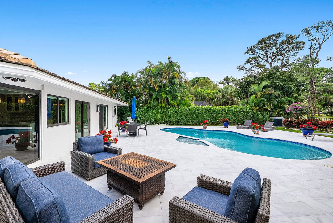 На продажу: $1,995,000 (3 спален, 2 ванн, 2450 Квадратных фут)