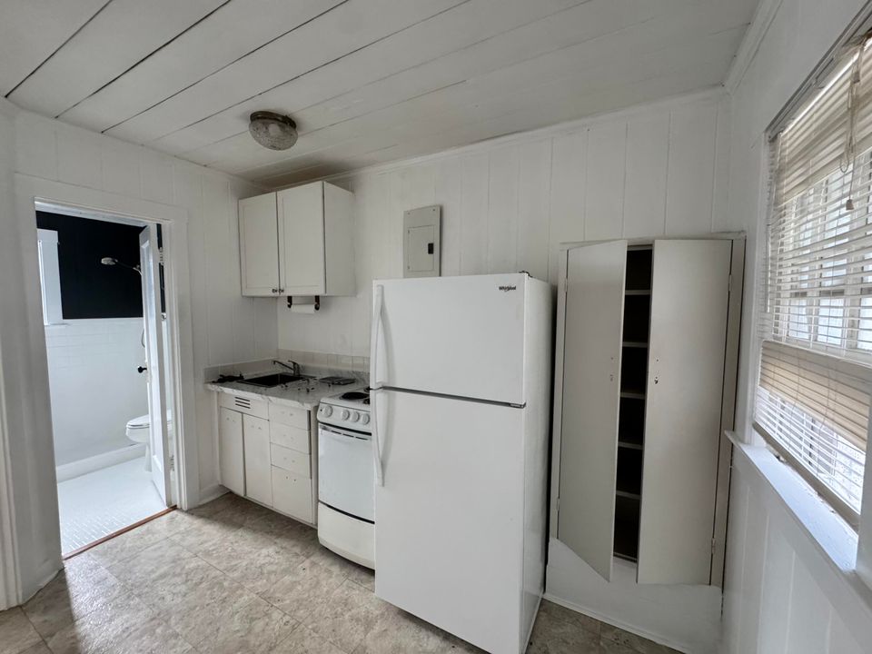 For Rent: $1,450 (1 beds, 1 baths, 500 Square Feet)