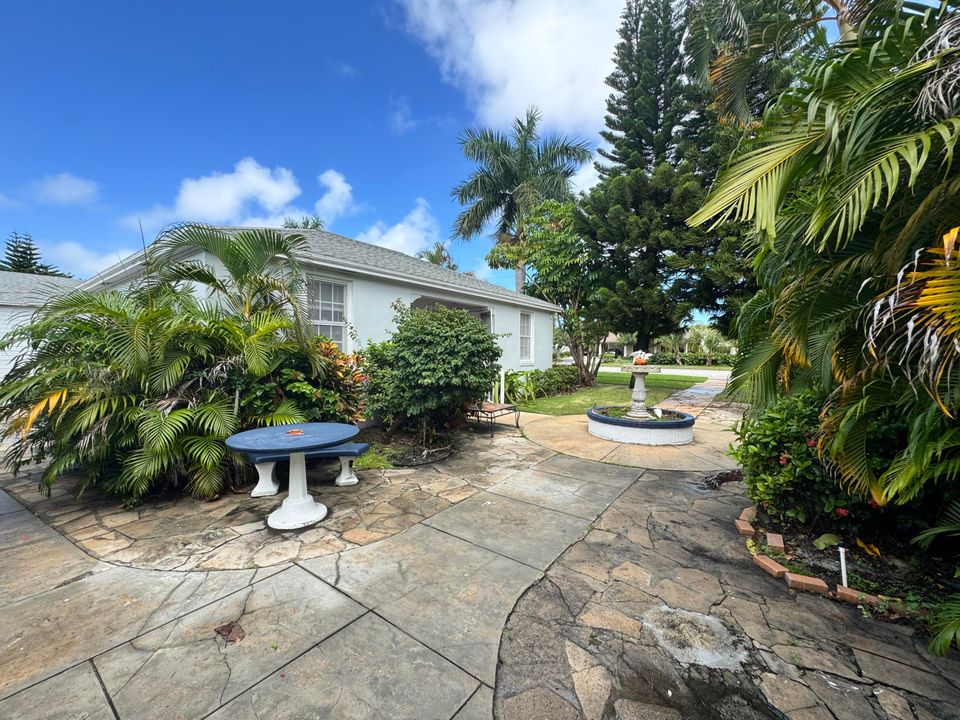 For Rent: $1,450 (1 beds, 1 baths, 500 Square Feet)