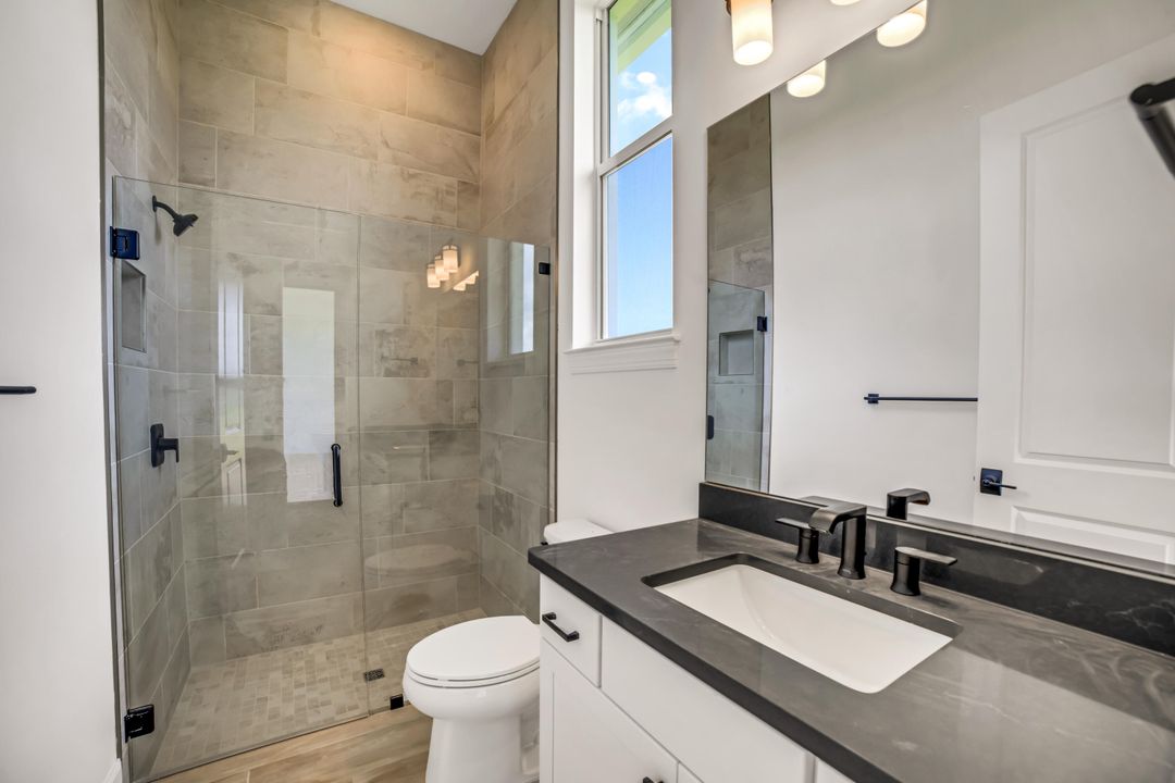 For Rent: $14,000 (5 beds, 4 baths, 3739 Square Feet)