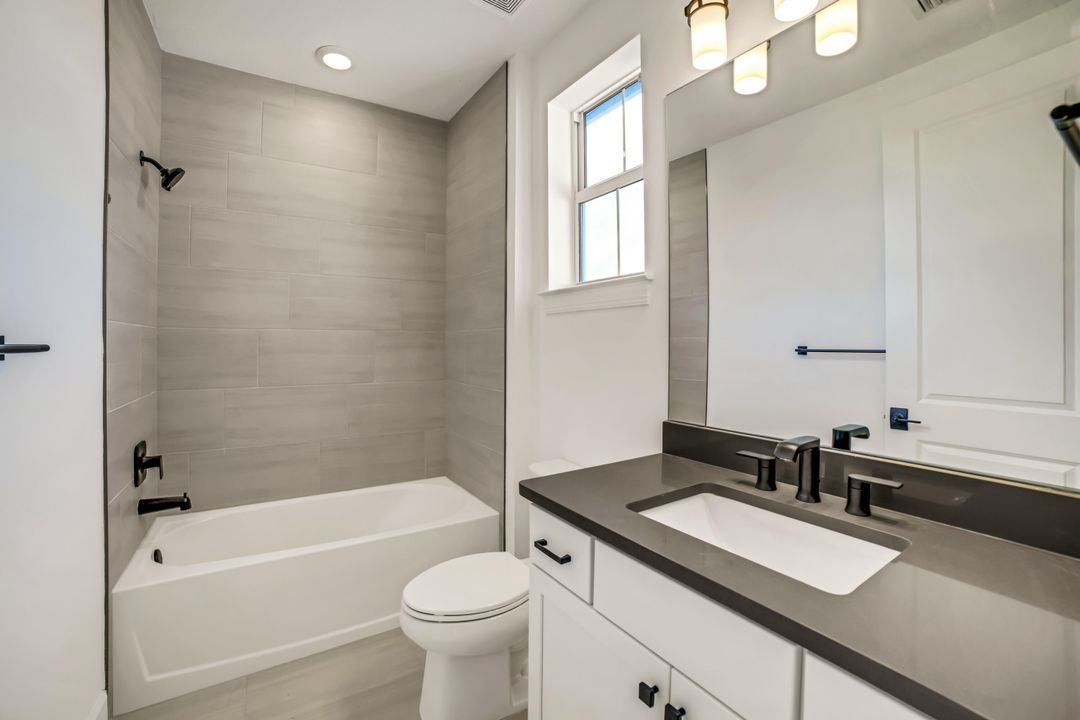 For Rent: $14,000 (5 beds, 4 baths, 3739 Square Feet)