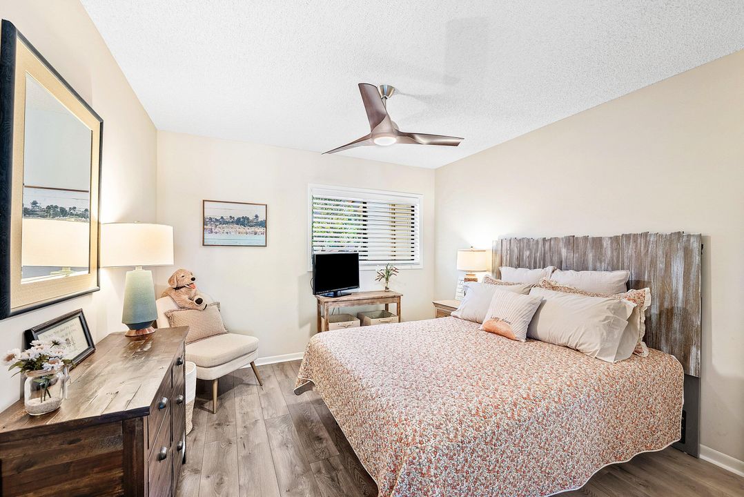 На продажу: $319,000 (3 спален, 2 ванн, 1648 Квадратных фут)