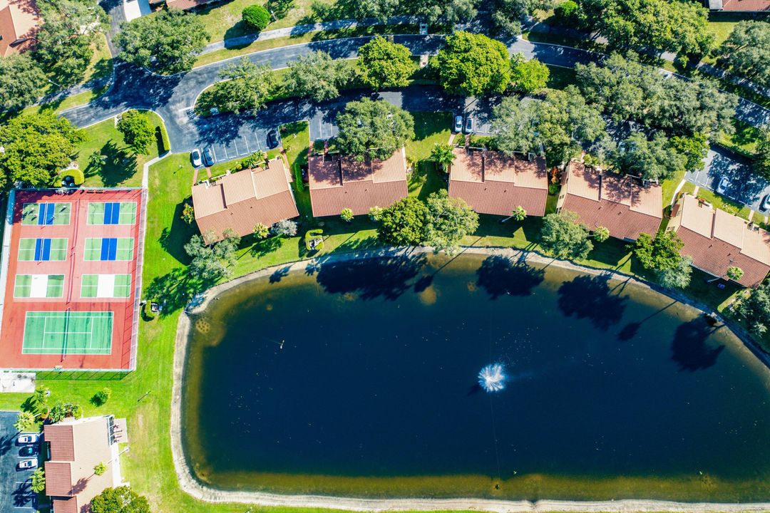 На продажу: $319,000 (3 спален, 2 ванн, 1648 Квадратных фут)