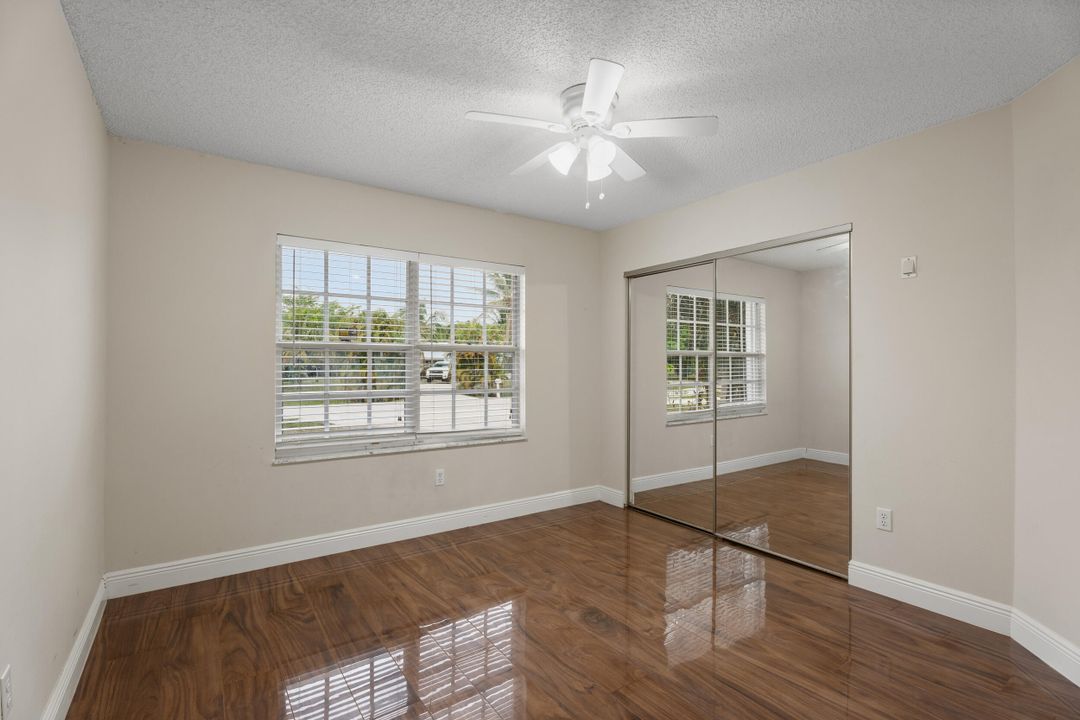 На продажу: $615,000 (3 спален, 2 ванн, 1693 Квадратных фут)