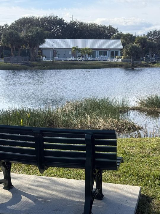 For Rent: $3,000 (2 beds, 2 baths, 1037 Square Feet)